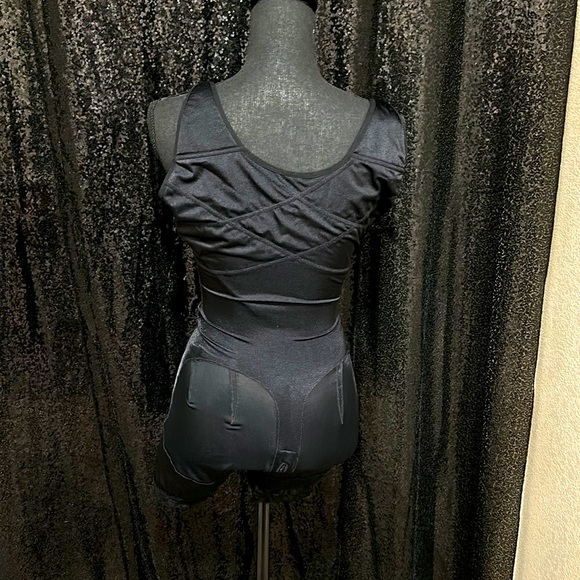 Snatched Body Faja Bodysuit Shapewear - Picture 2 of 3